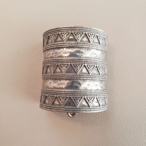 Chloe + Isabel x Jen Atkin Silver Ponytail Cuff